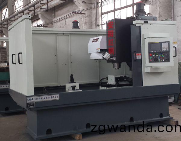 前(qian)軸鎖銷孔(kong)專(zhuan)用加(jia)工