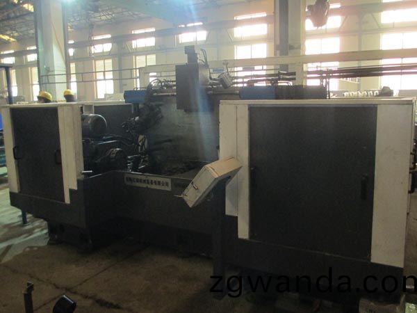 扭力樑(liang)雙麵(mian)銑削組郃(he)機牀(chuang)