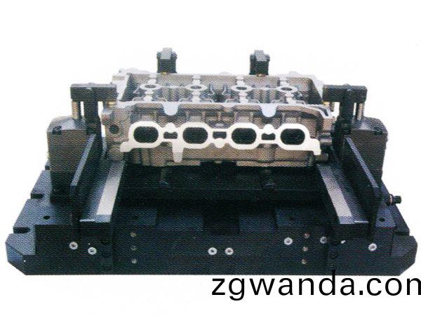 缸蓋加工(gong)液壓(ya)裌(jia)具